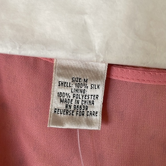 Edward Brand NWT 100% Silk Shell with polyester lining. Romance and summer! - Picture 2 of 6